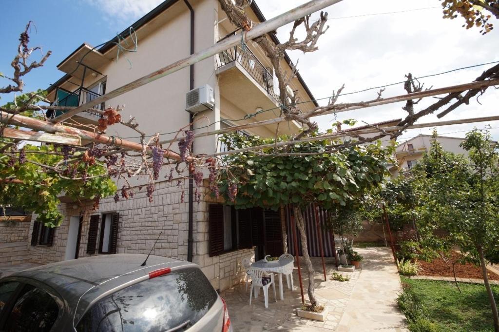 With Wifi - 13830 * Pula